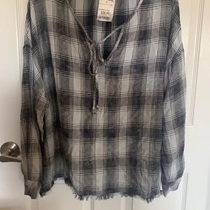 Cloth and Stone Large shirt